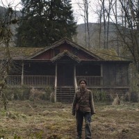 Never Let Go | Images